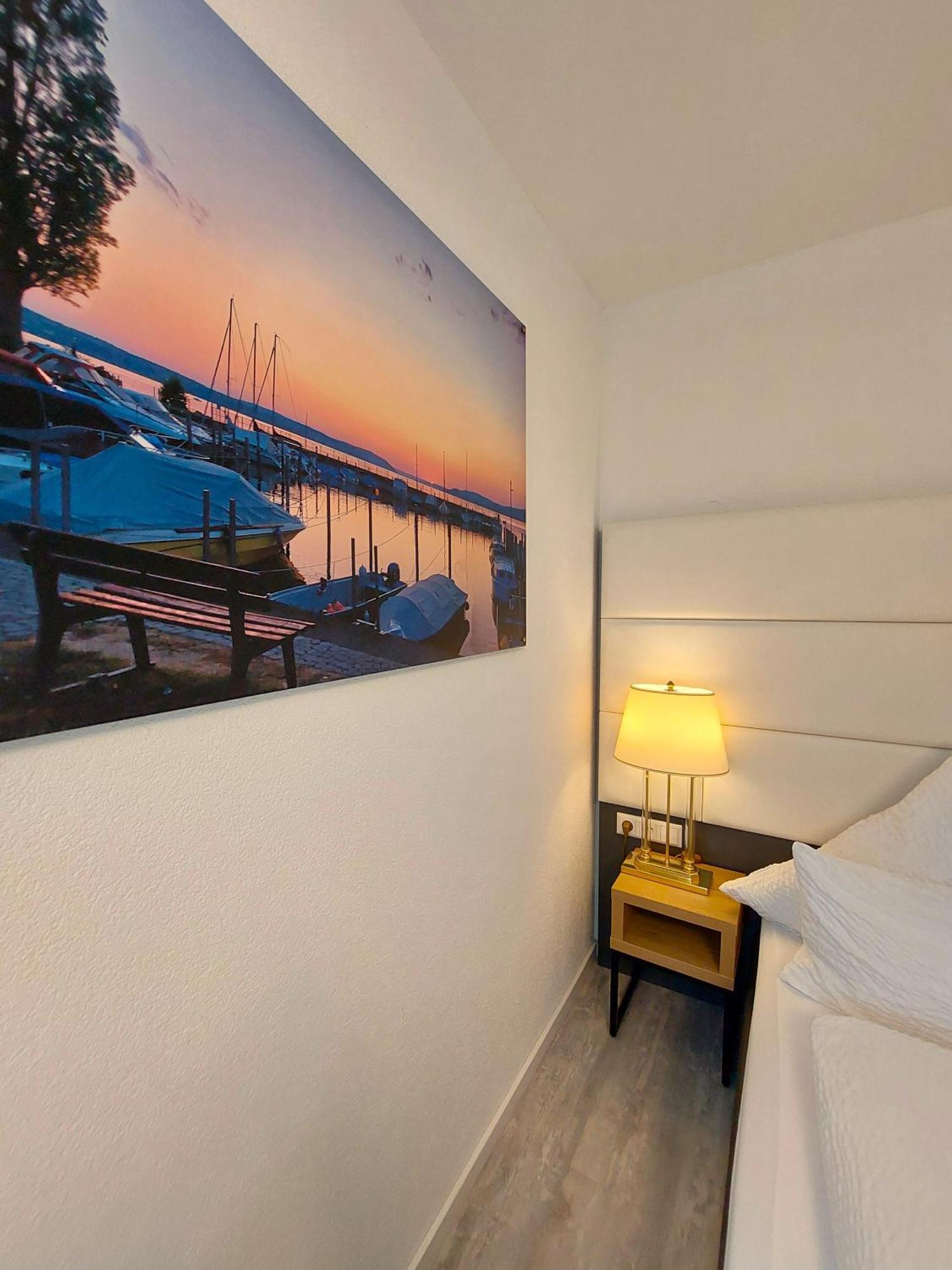 Bodensee Sunshine Zimmer & Apts. Uhldingen-Muhlhofen Bagian luar foto