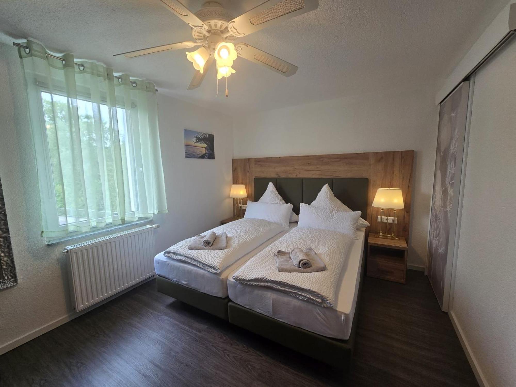 Bodensee Sunshine Zimmer & Apts. Uhldingen-Muhlhofen Bagian luar foto